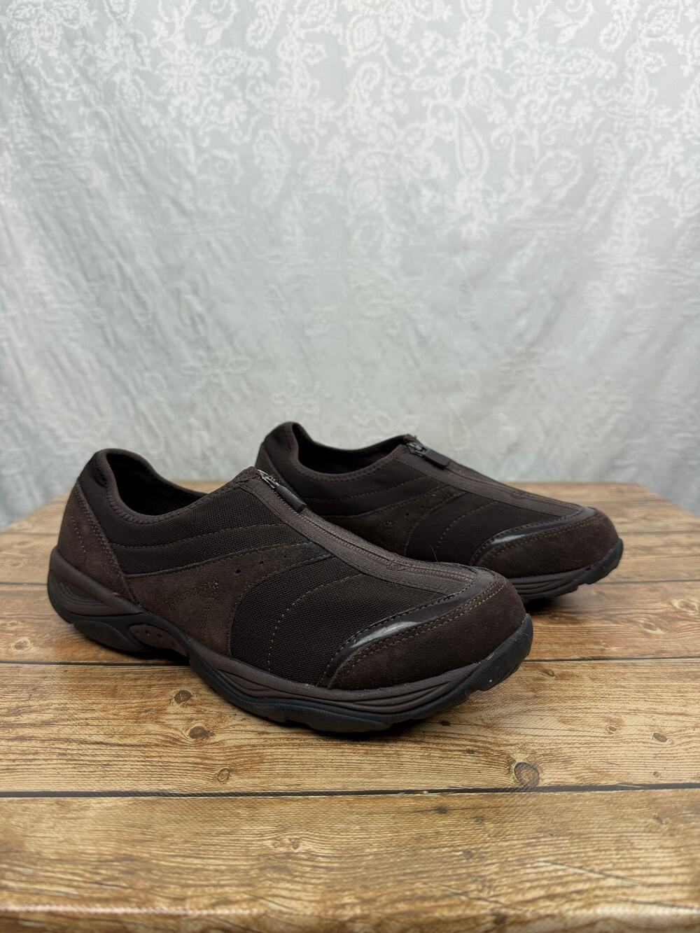 Easy Spirit eXplore 24 Women's Brown Slip On Walking Comfort Shoes Size 9.5